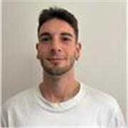 Profesor titulado en Educación Social y antropología, con numerosos cursos enfocados en la mediación de conflictos, halidades.