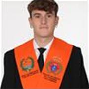 Profesor de economía graduado en Administración y Dirección de Empresas