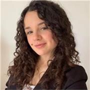 Studentessa universitaria offre supporto estivo per aiuto compiti e ripasso (elementari e medie). Disponibile a domicilio o online