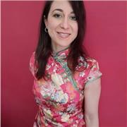 Specializzata con triennale e master in Lingua e cultura Cinese, e con più di 5 anni di esperienza di studio e lavorativa in Cina, offro lezioni di Cinese Mandarino personalizzabili in base alle proprie esigenze