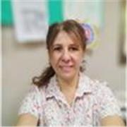 Profesora universitaria de física básica para estudiantes de secundaria y ciclo básico de universidad