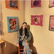 Berta 21 años, graduada en bachillerato de humanidades. Imparto clases de morfología y sintaxis para todas las edades