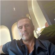 I’m a passionate and experienced design educator with a global background. My lessons are tailored for creative minds—students, pr