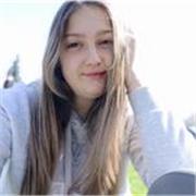 Étudiante en formation d'éducateur de jeunes enfants. J'ai effectué un bac ST2S . J'ai obtenu mon bac Mention assez bien. Les maths et la physique sont les matières que j'apprécie, que je comprend et que je souhaite faire partager aux enfants