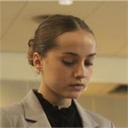I am a French student in third year Law and i can give lesson of french