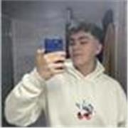 Soy estudiante. Titulado en ESO y Bachillerato. Quiero dar clases a niños porque siento que puedo ayudarles en los deberes.