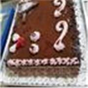 Soy Cocinera y Pastelera profesional
Me gustaria dar clases de Cocina y también de Gallego que es mi lengua materna