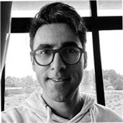 Master English with a Research-Driven, Native-Level Instructor