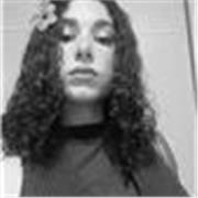 Me defino como una persona trabajadora y con ganas de que los demás aprendan sobre todo a niños.