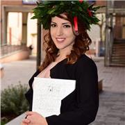 Laureata Magistrale in pedagogia, impartisce lezioni di pedagogia a ragazzi