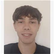 Entrenador joven, con conocimientos de fútbol, apto para entrenadar a todas las edades