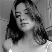 Persona activa y desenvuelta. Joven y muy resolutiva