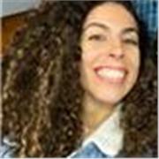 Basketteuse pro avec plus de 10 ans d'expérience on anglais