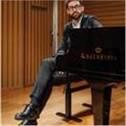 Diplomato in pianoforte al Conservatorio  G.Verdi  di Milano, impartisco lezioni private personalizzate in base sulle tue esigenze