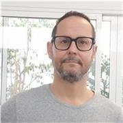 Profesor de Pilates, Pilates adaptado, pilates pará el dolor de espalda y entrenamiento funcional a domicilio y online