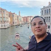 Dinamic Spanish teacher gives outstanding lessons