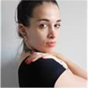 Insegnante di heels ed ex ballerina moderna, insieme potremo creare coreografie uniche, partiremo dal tuo livello dai passi base