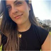 Soy una estudiante en ingles de Estudios Globales, me defino como una persona paciente y muy animada.