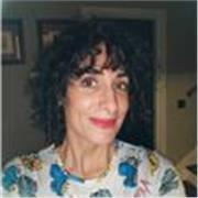 Profesora titulada de ELE con más de 10 años de experiencia en España y en el extranjero (Reino Unido, Hong Kong y Canada)