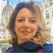 Laureata con 20 anni di esperienza nell'insegnamento privato, ripetizioni di:  Matematica;  Fisica; Chimica; Medie e superiori