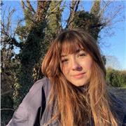 Studentessa universitaria, con diploma di liceo scientifico e livello B2 di inglese, offre ripetizioni e aiuto compiti a bambini e ragazzi di elementari, medie e superiori