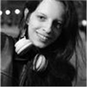 Étudiante en lettre sur Paris, donne des cours niveau collège de tout niveau 