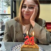 Hola! Soy graduada en empresariales y los números son lo mío 😉 Puedo enseñar a alumnos de primaria, secundaria y bachiller.