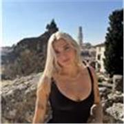 Opositora graduada en derecho con 3 años de experiencia con niños 