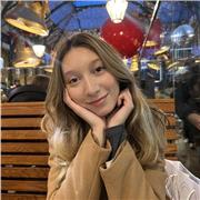 Bonjour ! Je m'appelle Lisa et je propose des cours particuliers pour aider votre enfant à reprendre confiance et s’améliorer