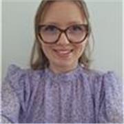 como una persona muy trabajadora y quiero dar clases a niños aprendiendo francès