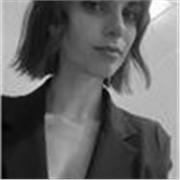 Offro lezioni da remoto per ragazzi dai 10 ai 18 anni.
Certificata B2 in inglese, francese e spagnolo e ambito giuridico