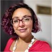 Profesora especialista en administración de empresas