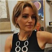 Laureata in Materie Letterarie , indirizzo psicopedagogico; tutor per l'apprendimento scolastico di bambini con spettro autistico