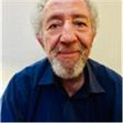 Profesor de idiomas. Especialista en francés. Experiencia internacional en traducciones. Egresado en Derecho