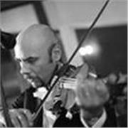 Docente Laureato e Diplomato in Conservatorio impartisce lezioni di Violino e Teoria Musicale a Quartu e Online