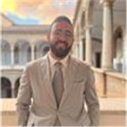 Laureato in Lettere offre lezioni di Italiano e Storia per medie e superiori