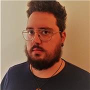 Insegnante di Filosofia offre lezioni nelle materie umanistiche, lingua inglese e spagnola a studenti elementari, medie e superiori