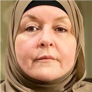 I a qualified English teacher with over 25 years' experience teaching students of all ages worldwide. I hold a TESOL certificat