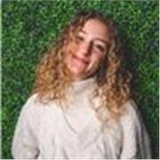 Profesora de Inglés con Especialidad en Conversación (hablando y escuchando) y Comprensión Lectora