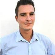 Français Langues Etrangères aux étudiants de différents niveaux