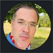 I've used guitars as hobby on last 20 years currently work with L&D as my main Job, I do lessons for beginners and intermediated