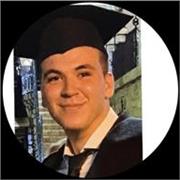 Doy clases a mis compañeros y a dos alumnos de secundaria, tengo un nivel C2 y soy hablante nativa de inglés> Soy muy bueno detect