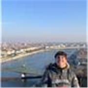 Estudiante de último año en Administración y Estudiante de ADE cualificado para apoyar a otros alumnos del grado/ ESO. 
