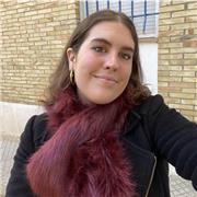 Soy una chica responsable, muy observadora y paciente.
