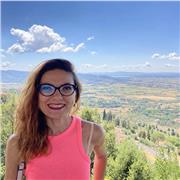 Specialista delle lingue straniere, insegnante di lingua/traduttrice/Interprete