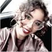 Estudiante universitaria ofrece clases de español en línea