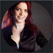 CELTA-qualified, UK-based English tutor, with experience of relocation, academic English and professional communication. 