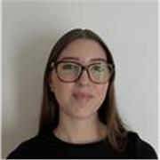 Je suis étudiante en classe préparatoire au lycée Ozenne, à Toulouse, je donne cours aux élèves de collège et lycée