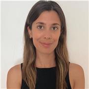 Tutora de español que imparte clases para niños y adultos