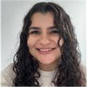 Titulada en Ciencia Política, especialista en Investigación Social y estudiante de maestría en Desarrollo Educativo y Social.